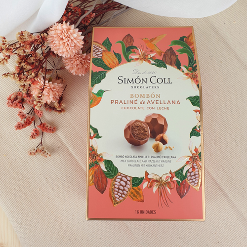 Конфеты из молочного шоколада с фундучным пралине от Simón Coll