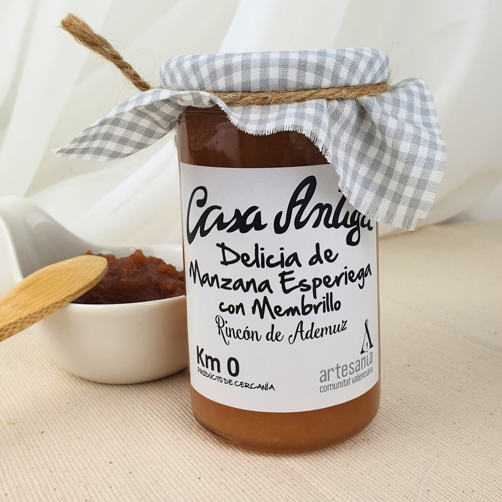 Яблочный десерт из сорта «Эспериега» с айвой от Casa Antiga
