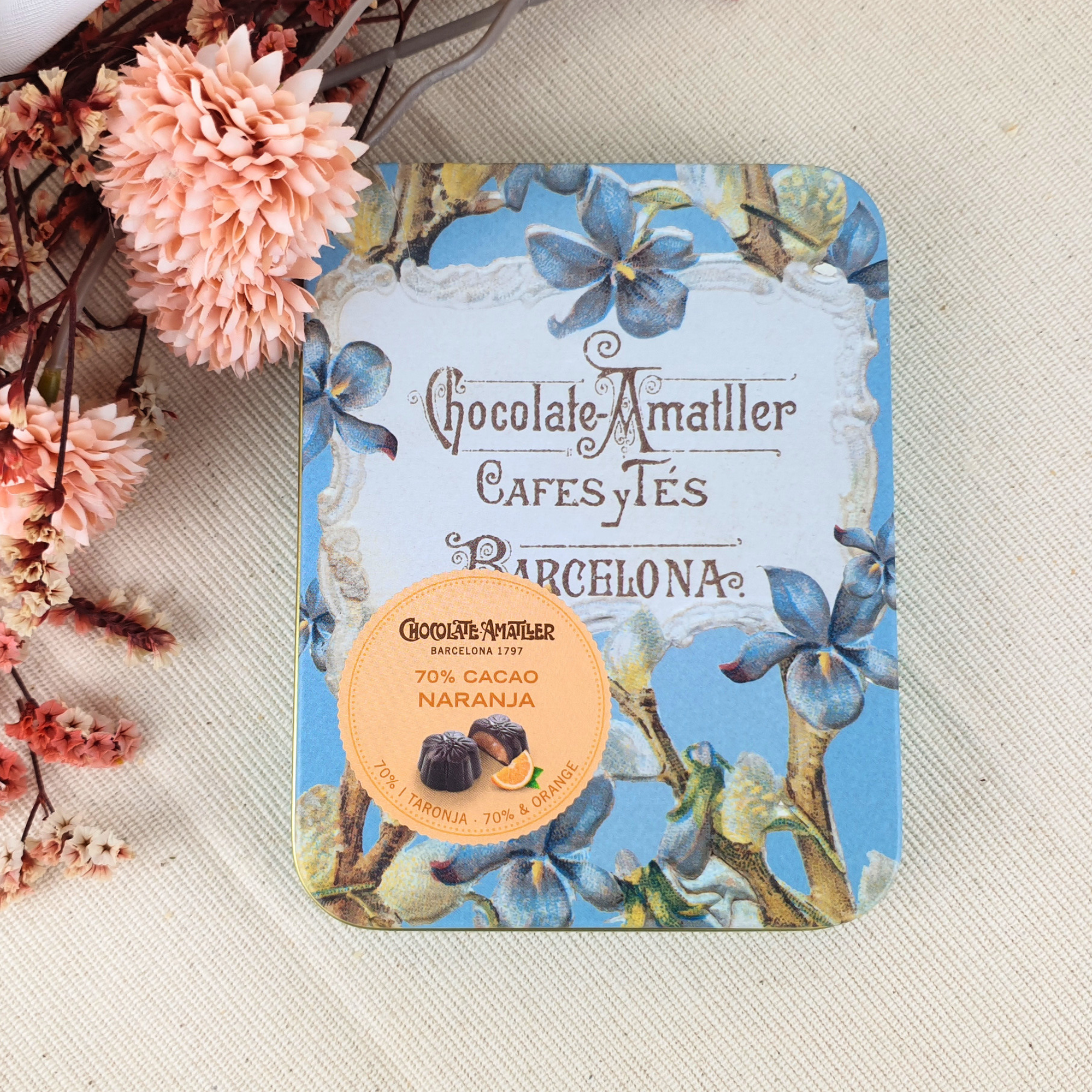 Flores de Chocolate 70% con Naranja de Chocolates Amatller